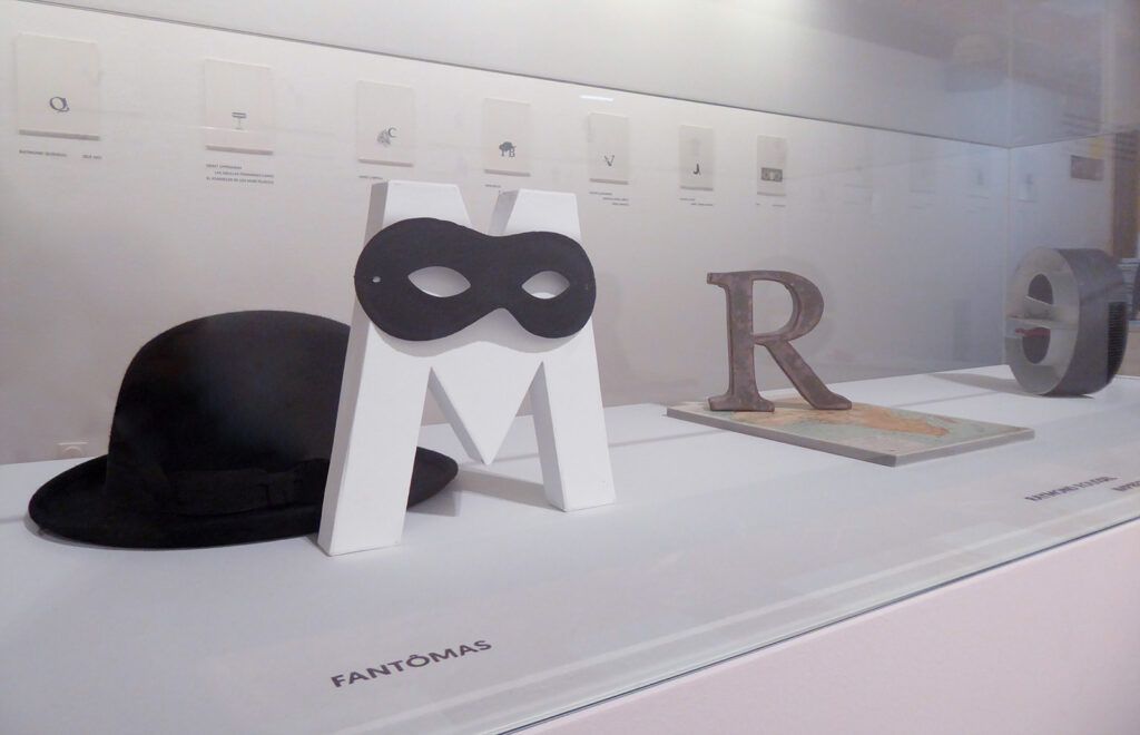pierre d. la-Galería de personajes-Palacio de Montemuzo