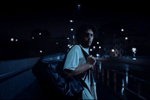 ‘En la noche caminamos solos’